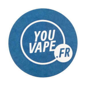 Le sous-verre YouVape 2025 porte les couleurs de votre shop préféré, en bleu ou en blanc selon le côté choisi.