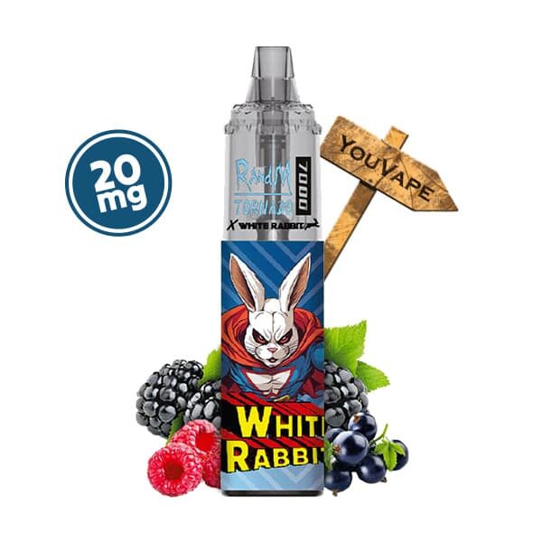 La Puff Tornado Triple Berry est une puff rechargeable longue durée, qui contient 10ml de e-liquide aux trois baies acidulées : mûres, cassis et framboise.