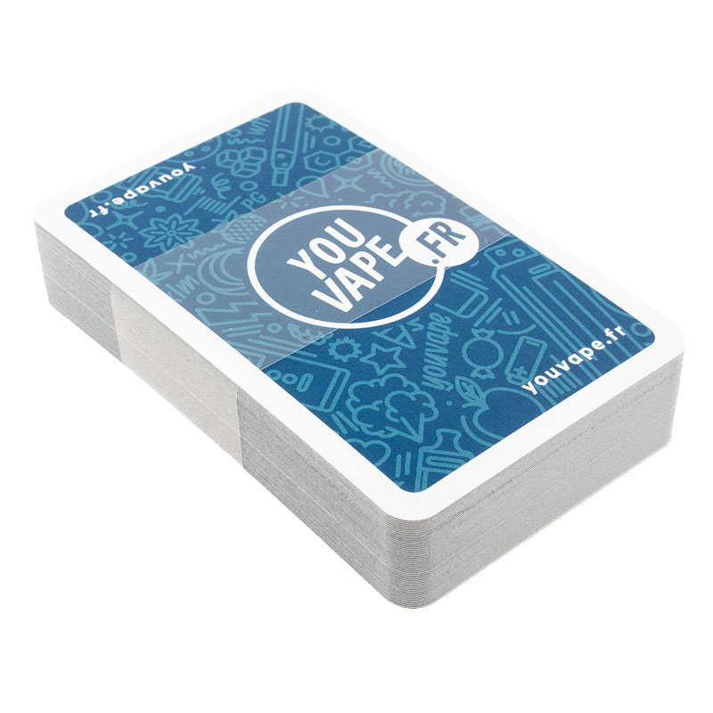 Le jeu de 52 Cartes YouVape vous permet de passer de bonnes soirées avec votre famille ou vos amis, qu'ils soient vapoteurs ou non.